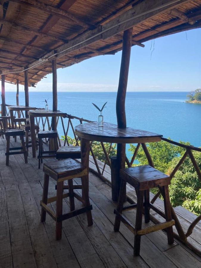 Soul Rebel Lodge & Backpackers Nkhata Bay Extérieur photo
